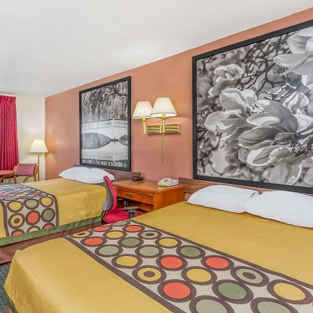 Super 8 By Wyndham Santee Hotell Exteriör bild